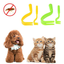 Load image into Gallery viewer, 2Pcs Fleas Lice Twister Hook Tool Remover Plastic Portable Horse Human Pet Cat Dog Pet Supplies Tick Remover Tool
